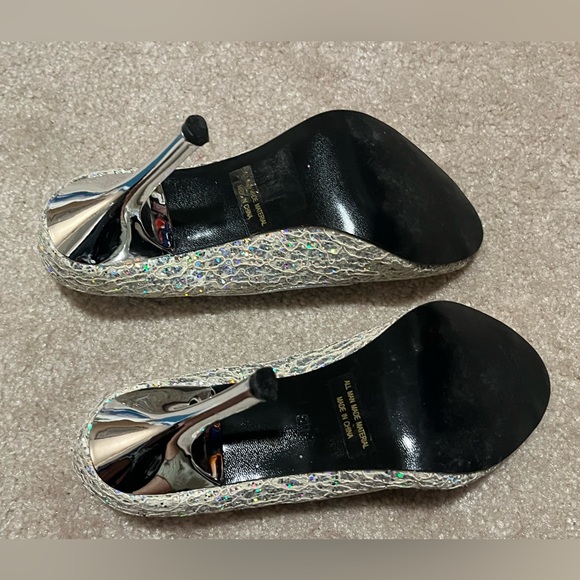 Touch ups glitter & lace type heel sz 8 - Picture 5 of 5